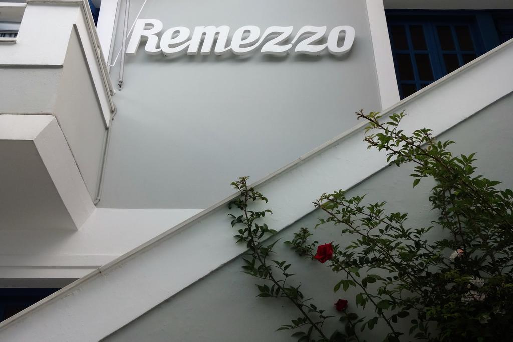 Remezzo Hotel & Studios Pythagoreio  Exterior photo